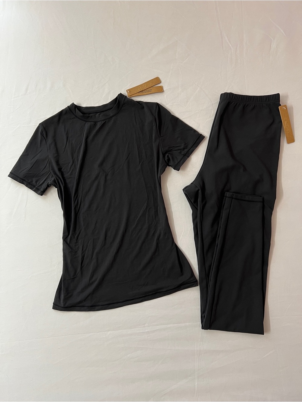 SKIMS Fits Everybody Short Sleeve T-shirt Top + Leggings Legging Set Black Onyx